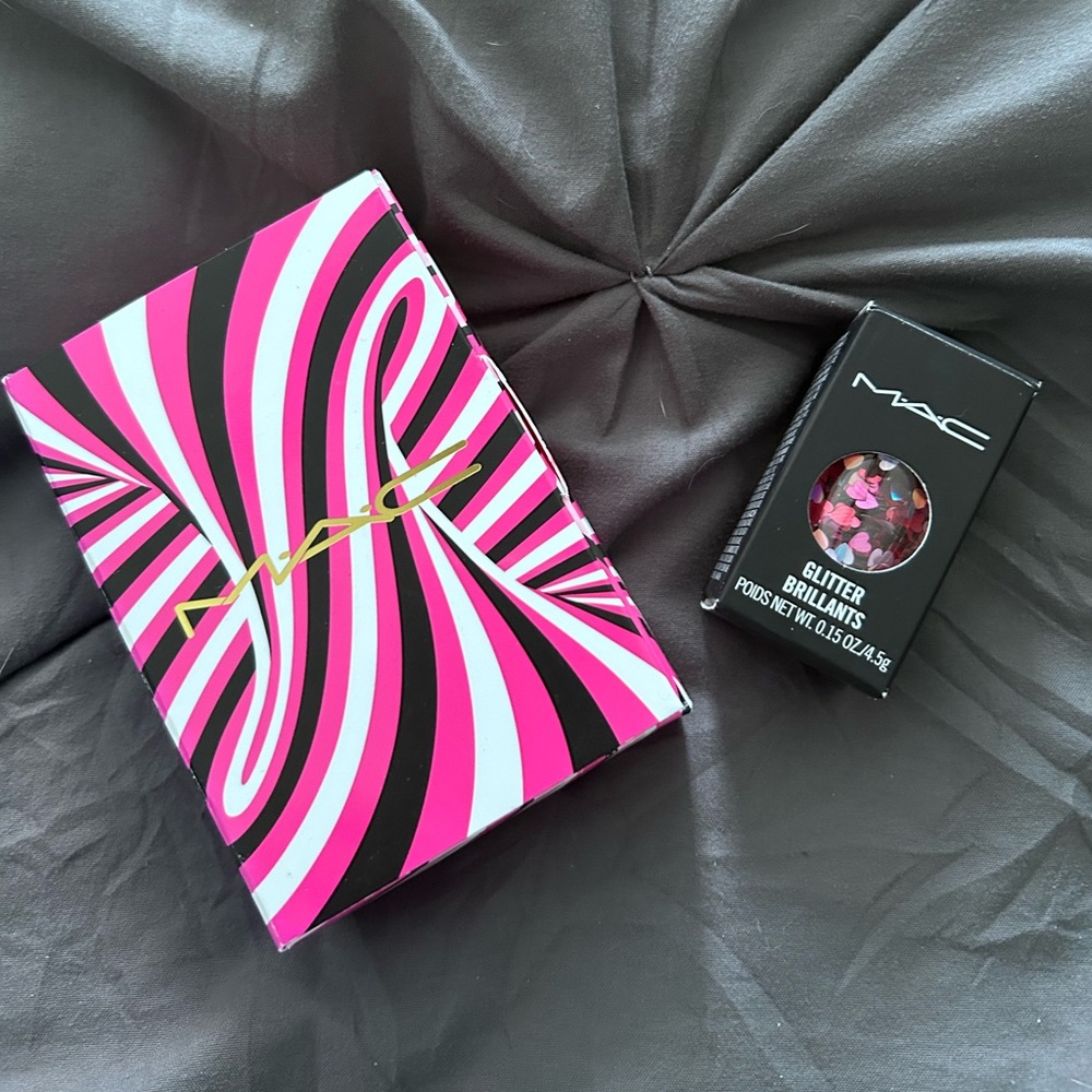 MAC GLITTER BRILLANTS PINK HEARTS & SPARKLE OF MAGIC MINI GLITTER KIT!